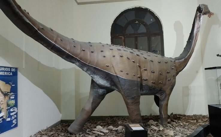 Representación de un titanosaurio de Bagua