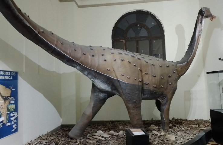 Representación de un titanosaurio de Bagua